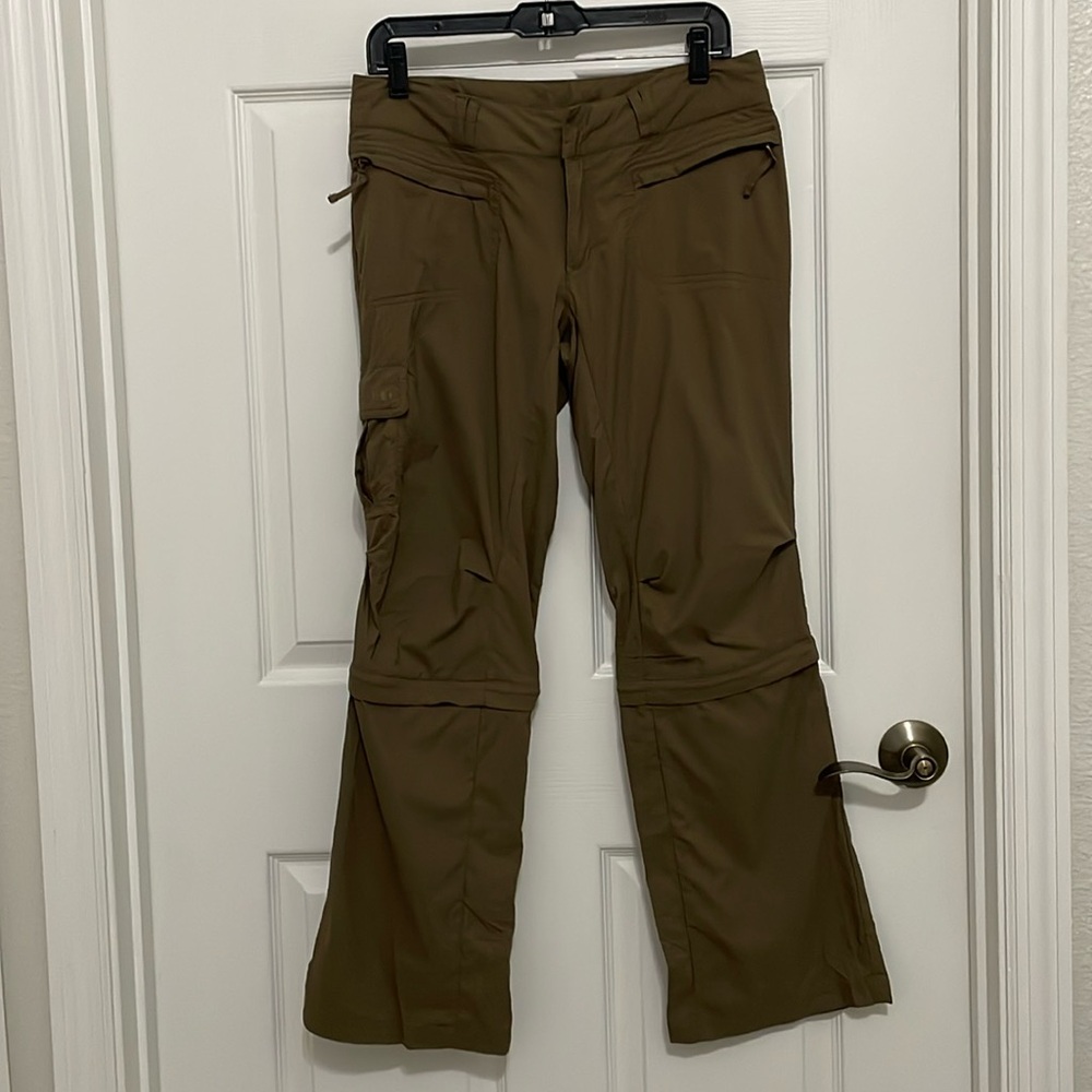 REI Women’s brown zip up cargo pants
